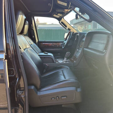 2017 Lincoln Navigator L Select