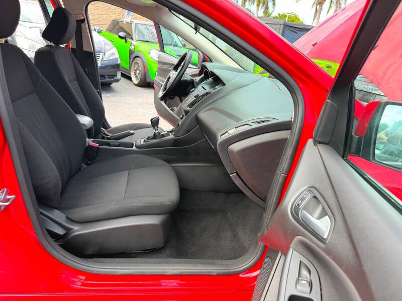 2015 Ford Focus SE