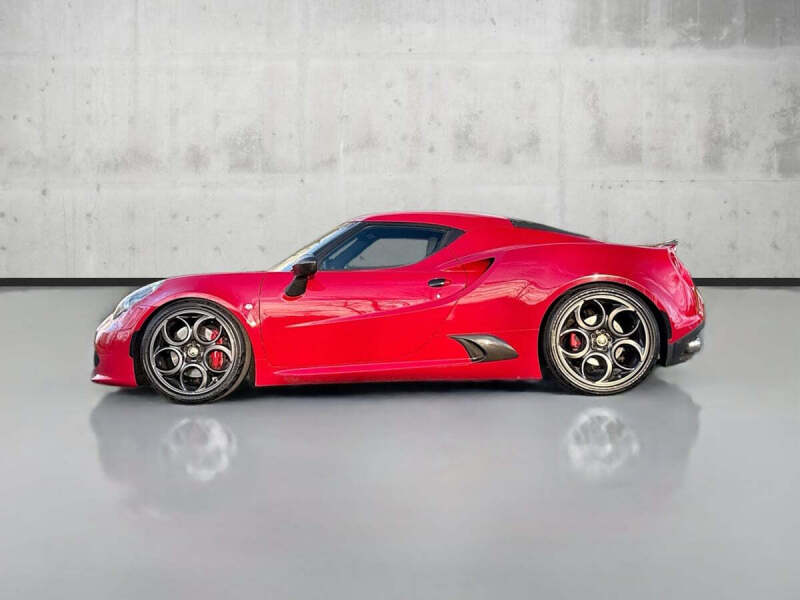 2015 Alfa Romeo 4C Launch Edition