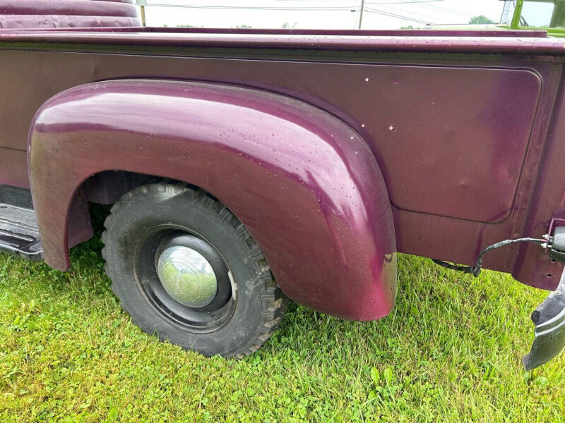 1953 International L110