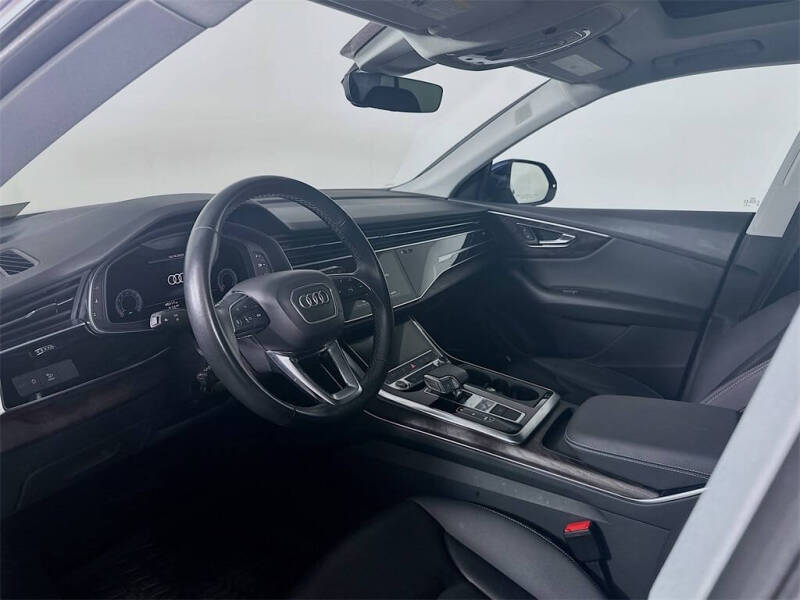 2021 Audi Q8 quattro Premium Plus 55 TFSI