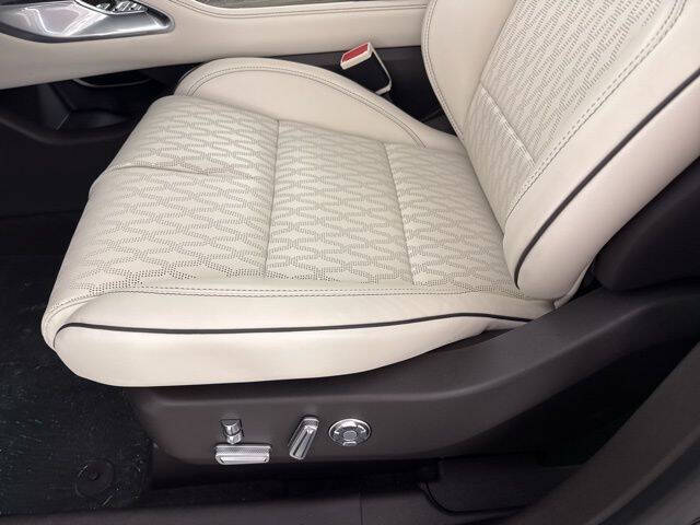 2025 Lincoln Nautilus Black Label