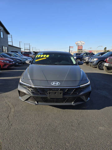 2024 Hyundai Elantra SE