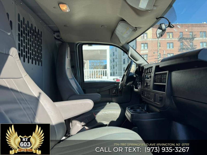 2023 GMC Savana 2500