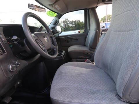 2017 GMC Savana 2500