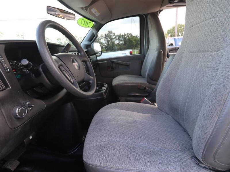 2017 GMC Savana 2500