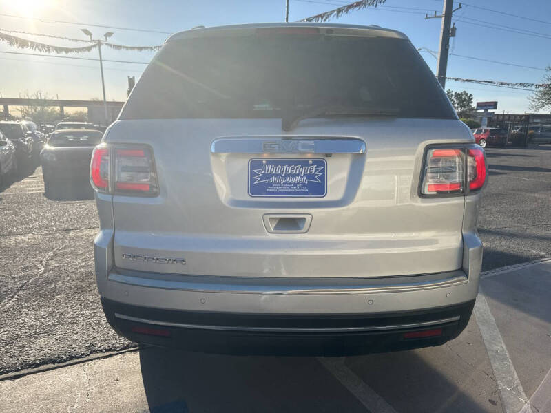2015 GMC Acadia SLE-2