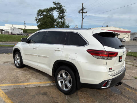 2017 Toyota Highlander Limited
