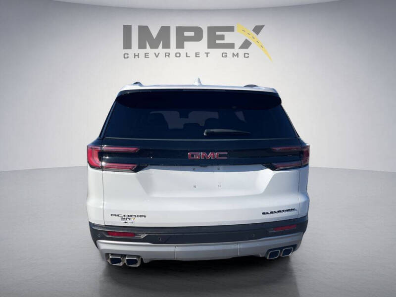 2025 GMC Acadia Elevation