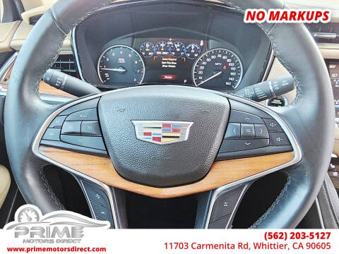 2017 Cadillac XT5 Platinum