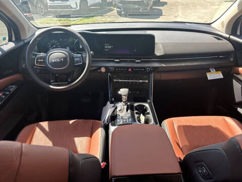 2024 Kia Carnival SX