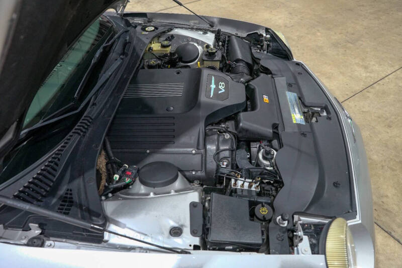 2004 Ford Thunderbird Deluxe