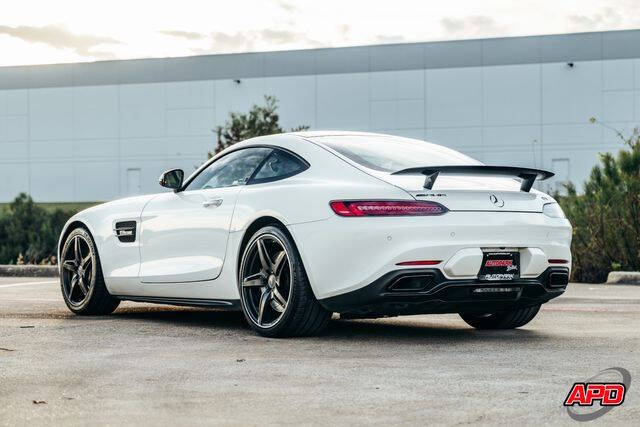 2017 Mercedes-Benz AMG GT