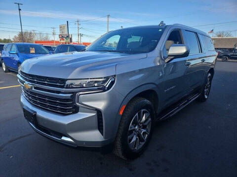 2023 Chevrolet Suburban LT