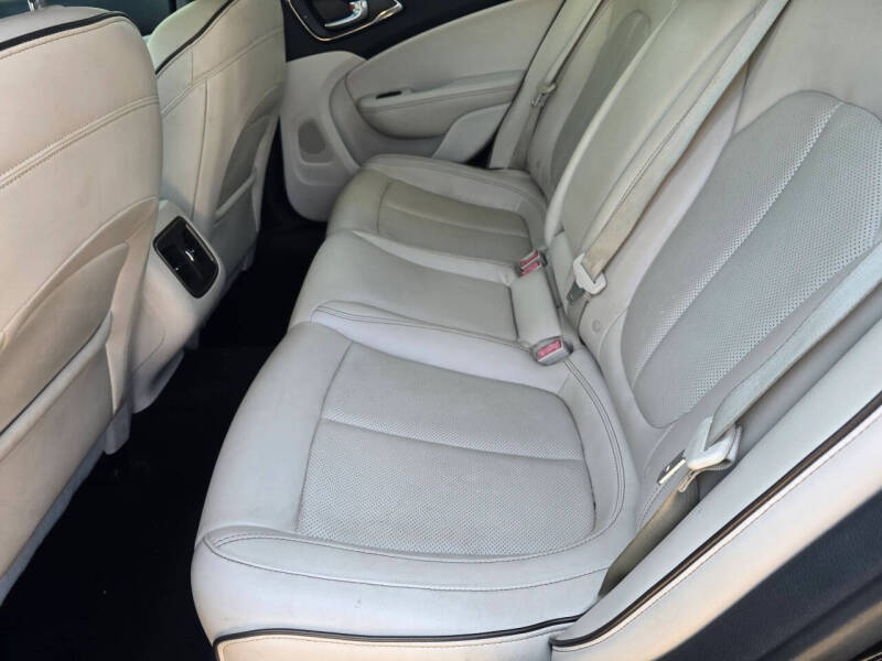 2015 Chrysler 200 C