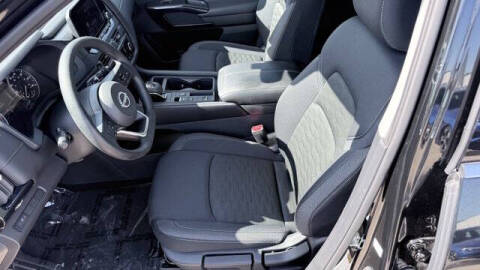 2025 Nissan Pathfinder S