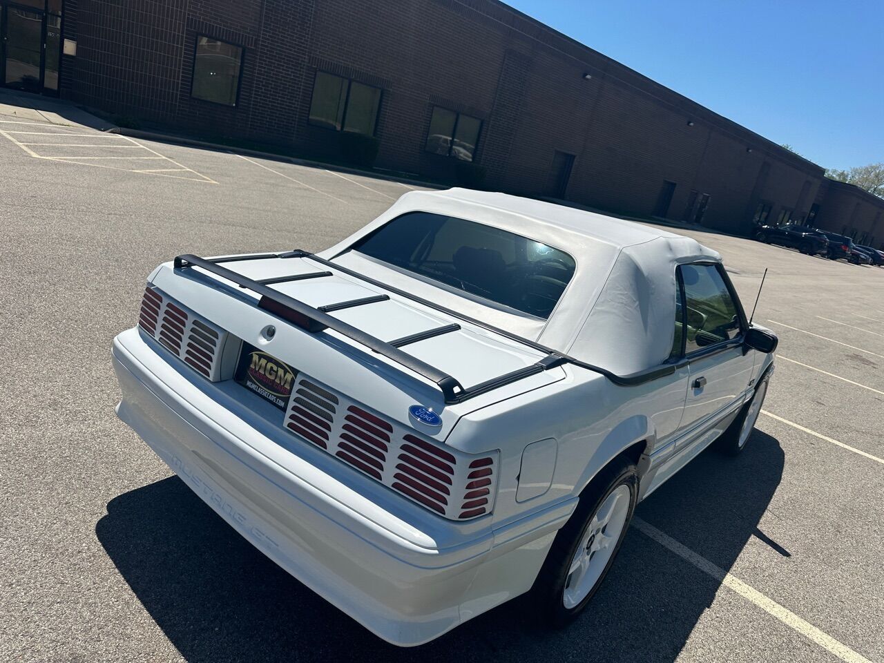 1992 Ford Mustang 59