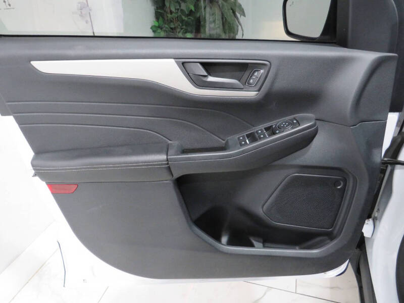 2022 Ford Escape S