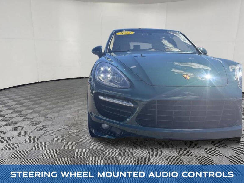 2013 Porsche Cayenne GTS