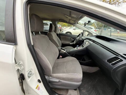 2014 Toyota Prius Two