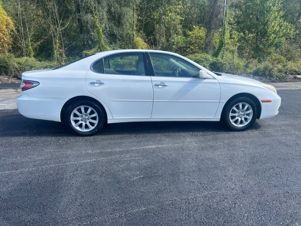 2004 Lexus ES 330 for sale at 100 Motors in Bechtelsville, PA