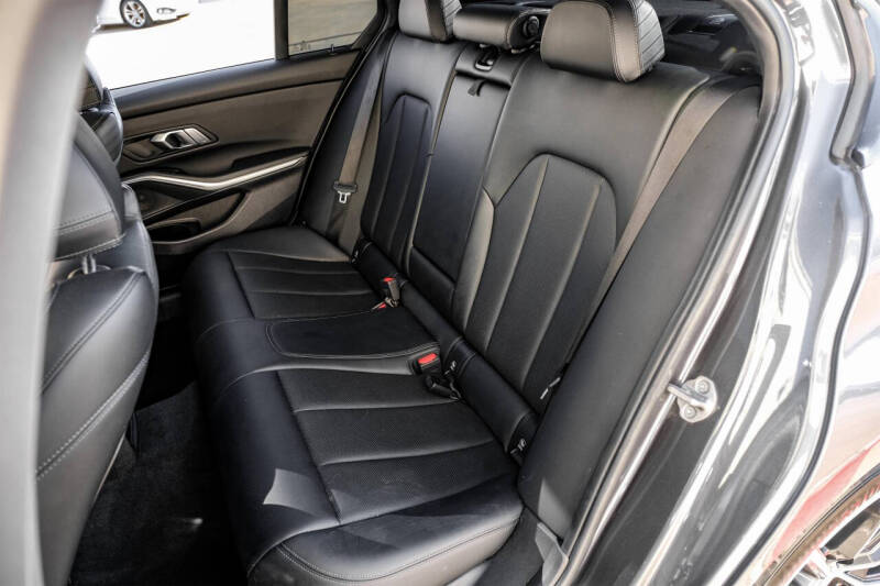 2022 BMW 3 Series 330i