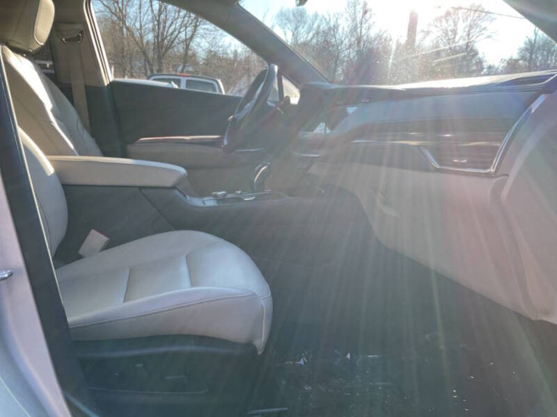 2019 Cadillac XT4 Luxury