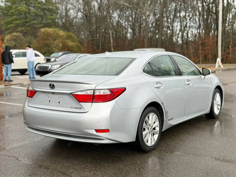 2015 Lexus ES 300h