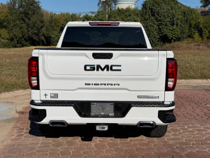2022 GMC Sierra 1500 Elevation
