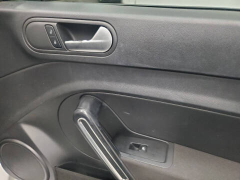 2016 Volkswagen Beetle 1.8T S PZEV