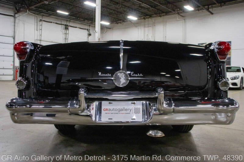 1955 Oldsmobile 98 Starfire