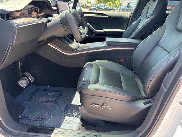 2022 Tesla Model X 7