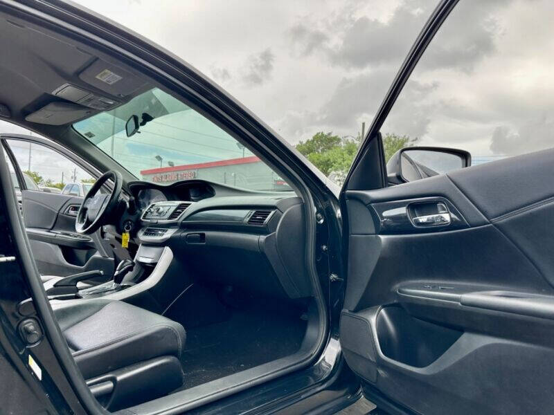 2014 HONDA Accord Sedan - $17,995