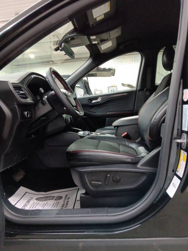 2025 Ford Escape ST-Line