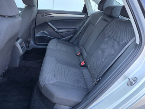 2016 Volkswagen Passat 1.8T S