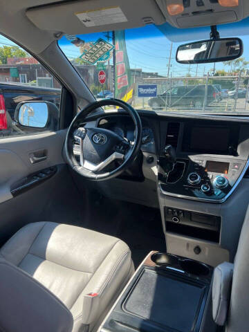 2015 Toyota Sienna Limited 7-Passenger