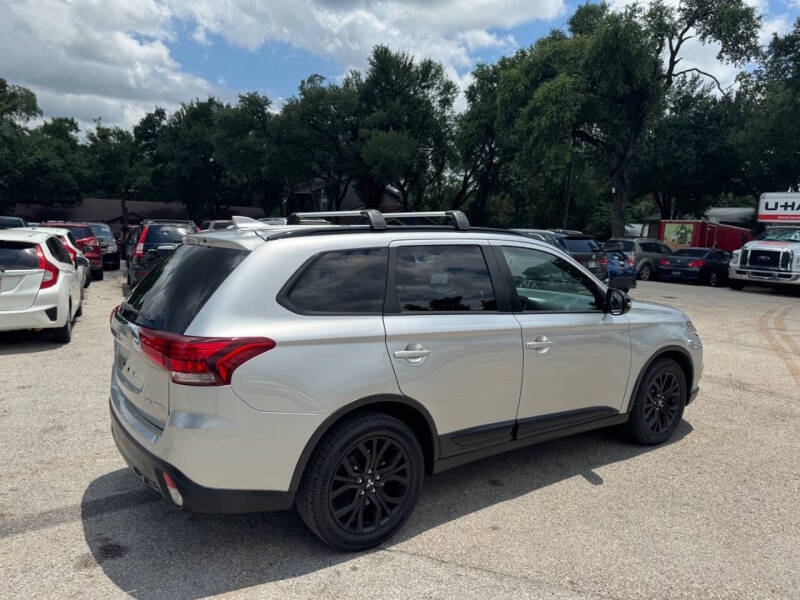 2018 Mitsubishi Outlander LE