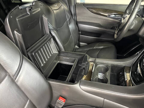 2019 Cadillac Escalade Platinum