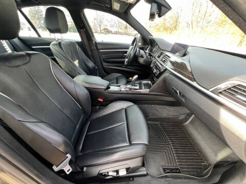 2018 BMW 3 Series 330i xDrive