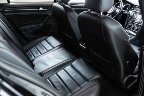 2017 Volkswagen Golf GTI