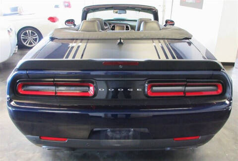 2016 Dodge Challenger 392 HEMI Scat Pack Shaker