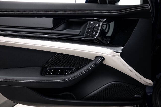 2026 Porsche Panamera 4