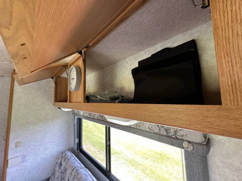 2004 Ford E-Series E-350 SD