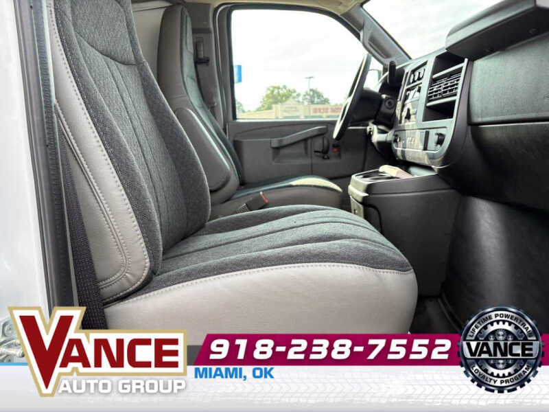 2025 GMC Savana 2500