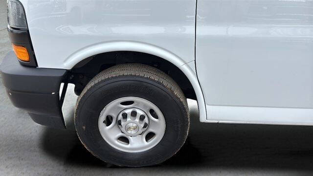 2023 Chevrolet Express LS 3500