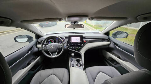 2021 Toyota Camry Hybrid LE