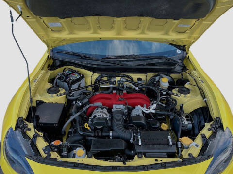 2017 Subaru BRZ Series.Yellow