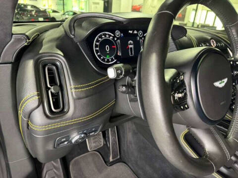 2021 Aston Martin DBX