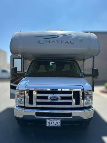 2014 Thor Motor Coach CHATEAU 31L