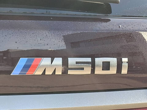 2022 BMW X7 M50i